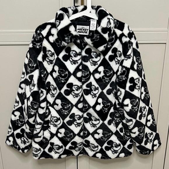 VHTF DISNEY FURRY FLEECE MICKEY BLACK AND WHITE SMALL S EUC - Picture 5 of 10